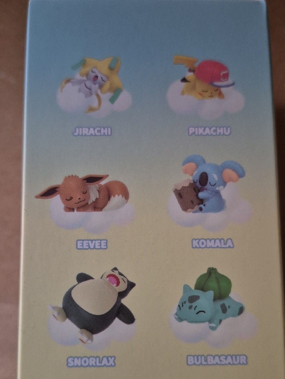 Pikachu Figure - Picture 2 of 5